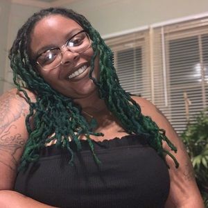 Meet your Posher, Amber